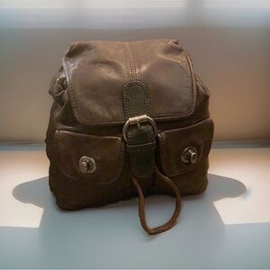 KENNETH COLE  NEW YORK Braun DRAWSTRING LINED LEATHER BACK PACK